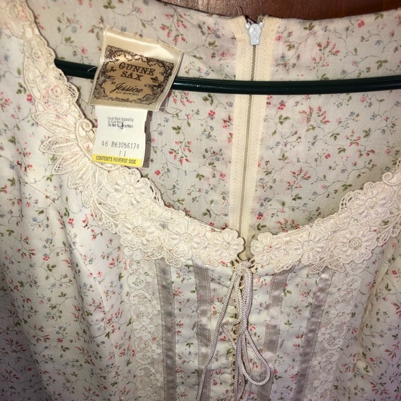 Gunne sax vintage dress - Picture 2 of 8